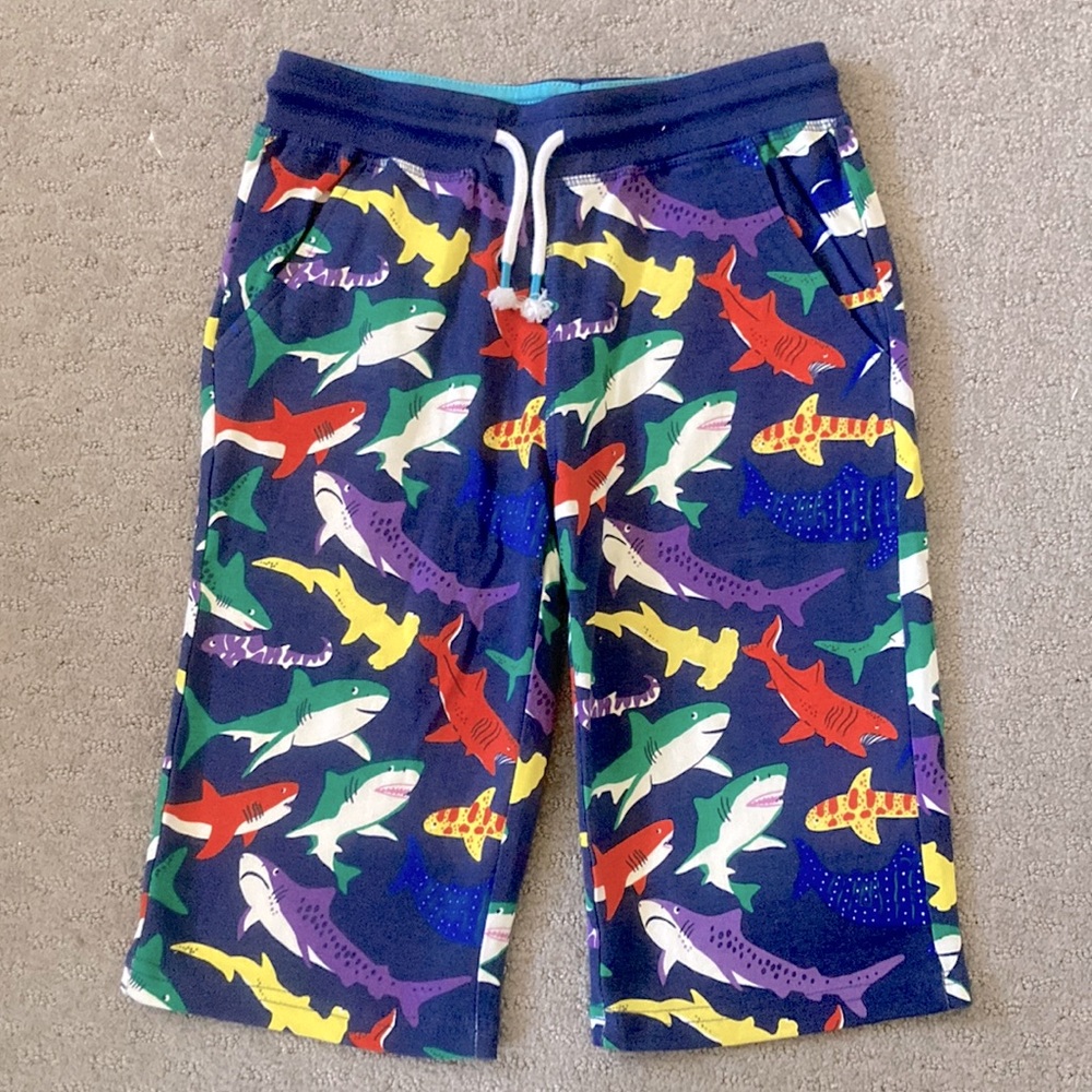 BODEN Kids blue shark-print cotton shorts, Sz 9Y.